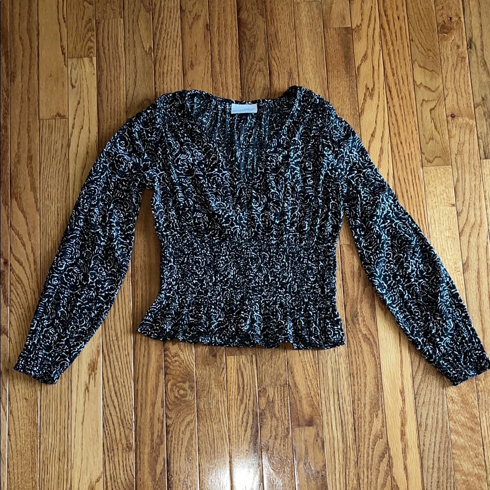Universal Thread Black and White Patterned Blouse
